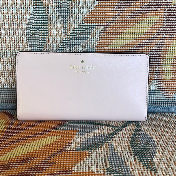 Kate Spade Schuyler Large Slim Bifold Wallet Clutch 
Chalk Pink 
NWT - Picture 14 of 14